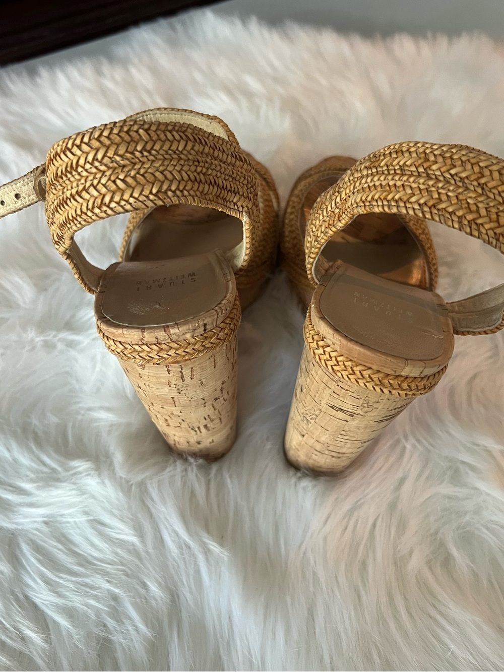 Stuart Weitzman Beige Raffia Cork Wedge
Sandals size 10 excellent condition! - Picture 5 of 10